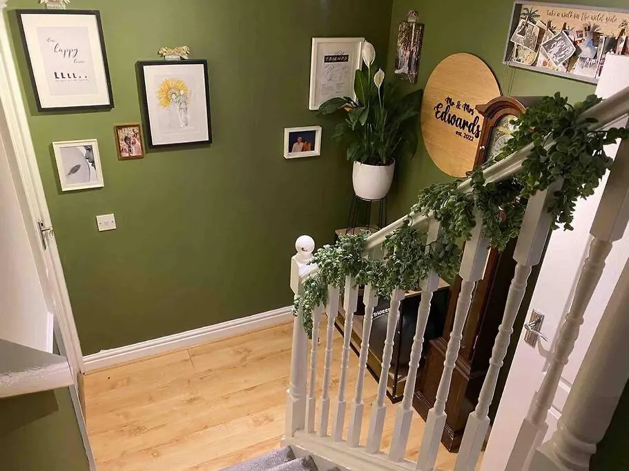 Cheerful 3-Bed Detached Home Nottingham United Kingdom