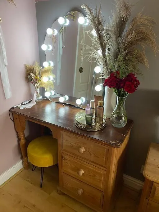 Cheerful 3-Bed Detached Home Nottingham Holiday home