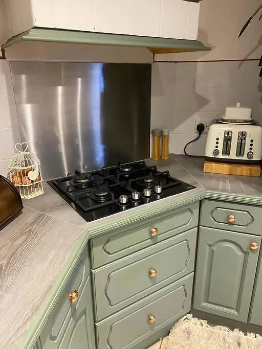 Cheerful 3-Bed Detached Home Nottingham 0*,  United Kingdom