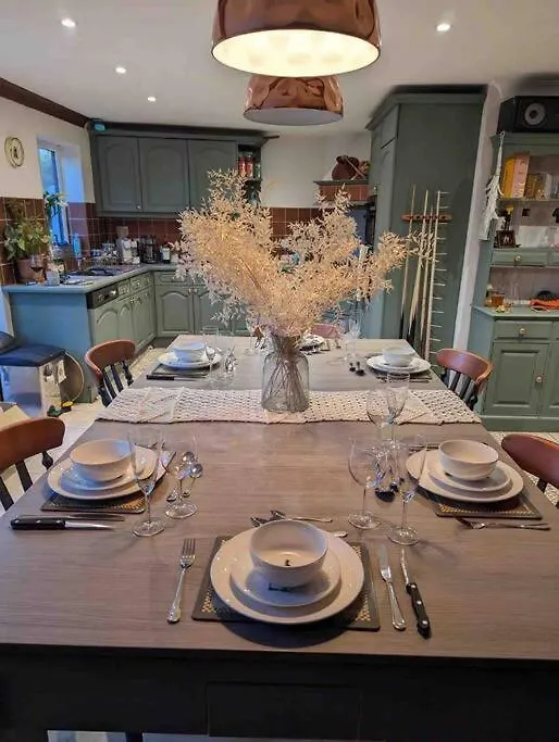 Cheerful 3-Bed Detached Home Nottingham 0*,  United Kingdom